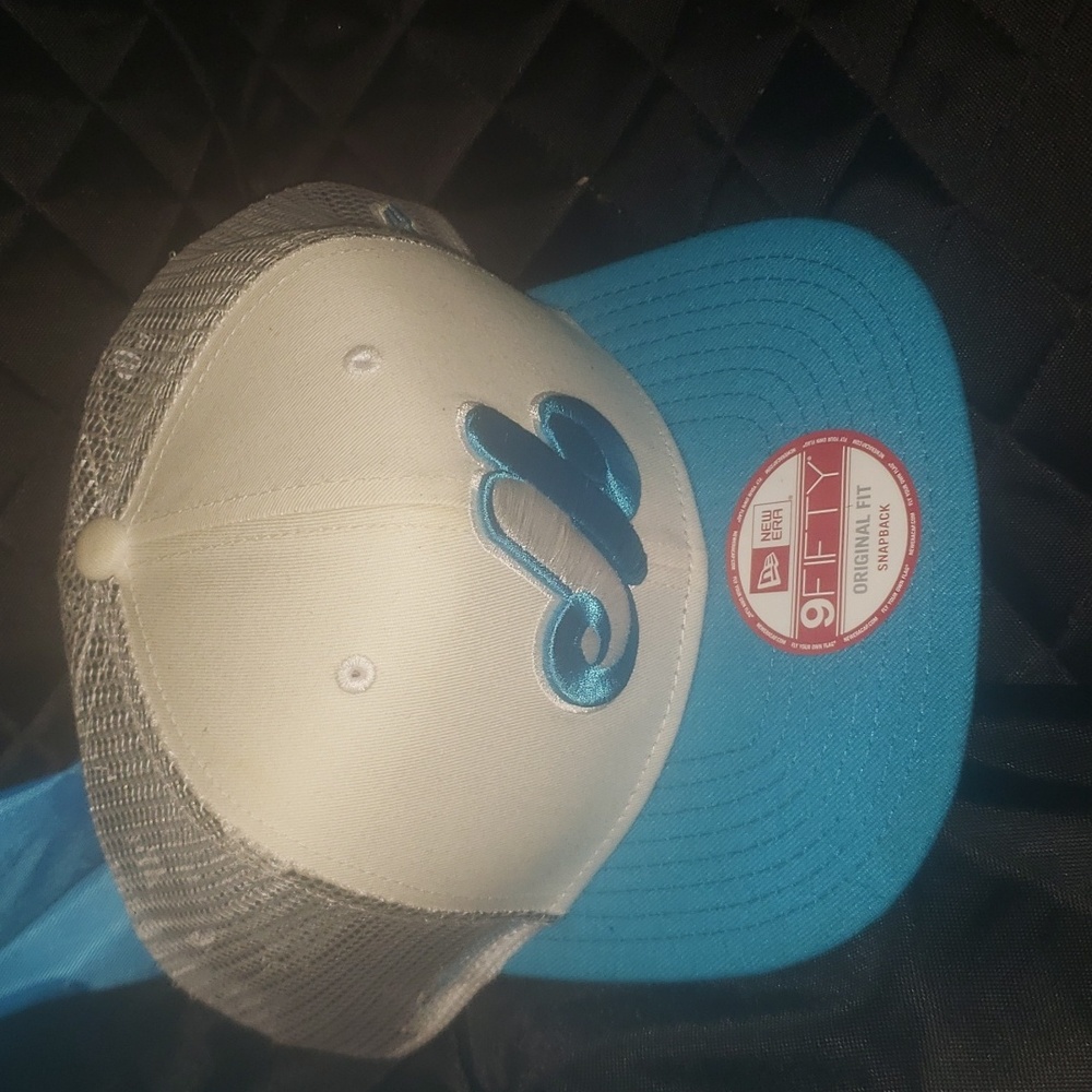 Snapback hat